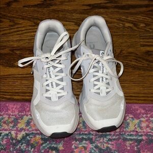 On Running Women's Cloudswift Shoes - White